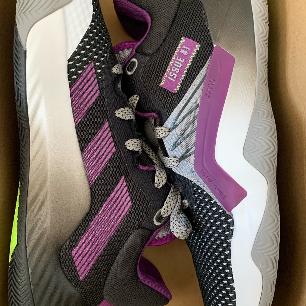 Adidas DON issue 1